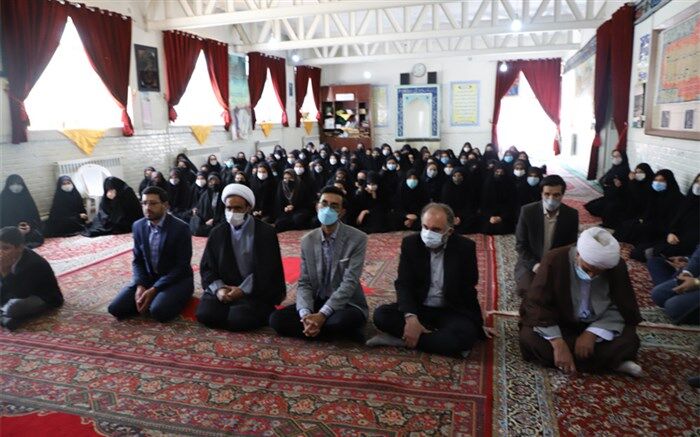 برگزاری آیین نواختن زنگ نماز در مدارس خراسان‌ رضوی