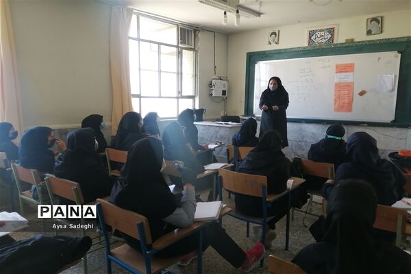 حال و هوای مدارس شیراز در سومین روز از حضوری‌شدن مدارس