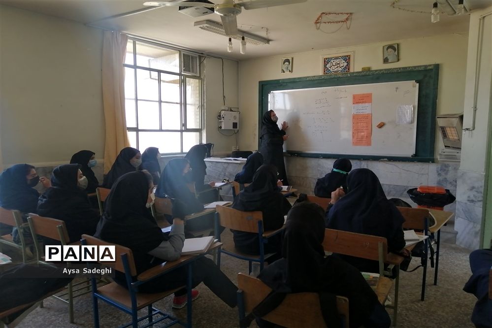 حال و هوای مدارس شیراز در سومین روز از حضوری‌شدن مدارس