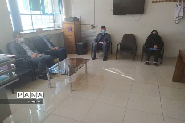 بازدید از مدارس ناحیه 5 استان اصفهان