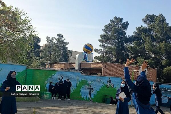 حال و هوای  سال نو در دبیرستان دخترانه حدیث کساء ناحیه یک ری