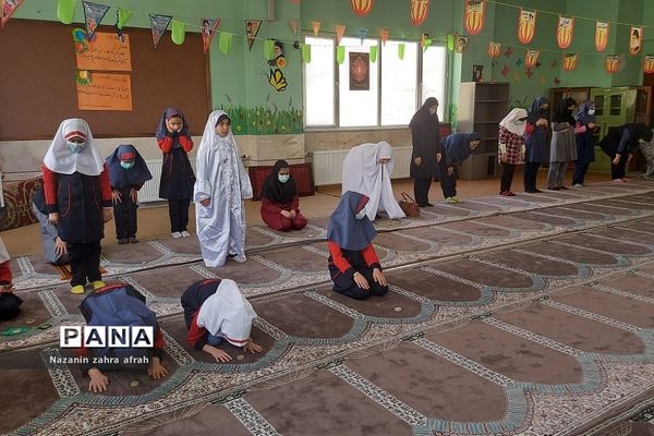 برگزاری زنگ‌ نماز در مدارس رودهن همزمان  با بازگشایی  مدارس