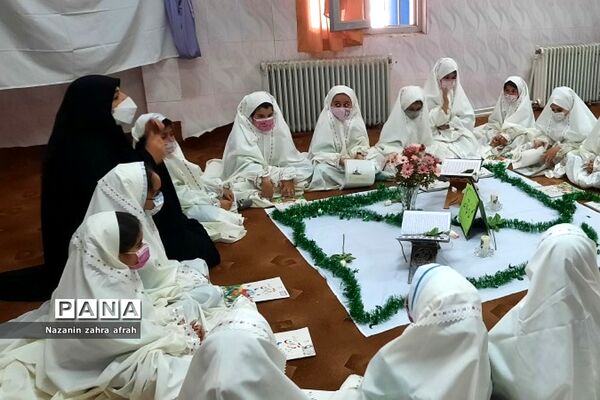 برگزاری محفل انس با قرآن در مجتمع آموزشی سما رودهن