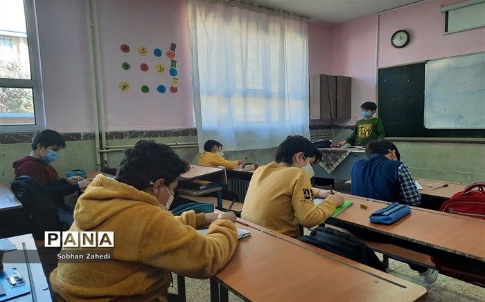 آموزش و پرورش نقشی در عدم تعطیلی مدارس ندارد