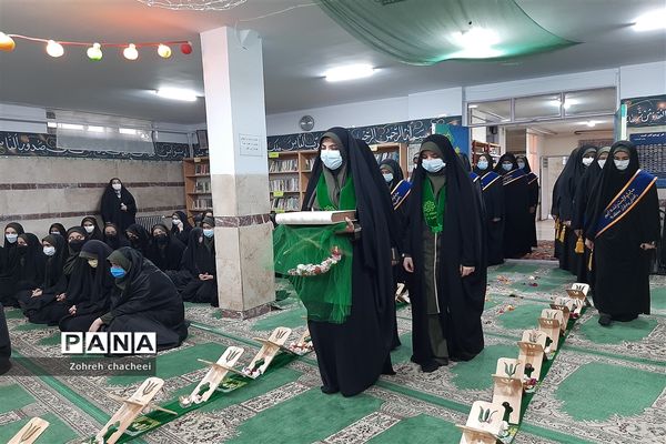 برگزاری محفل انس با قرآن کریم در منطقه ۱۱