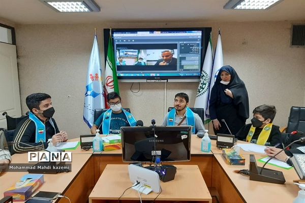اولین مناظره دانش‌آموزان مدارس استثنایی با دانش‌آموزان منطقه ۱۳