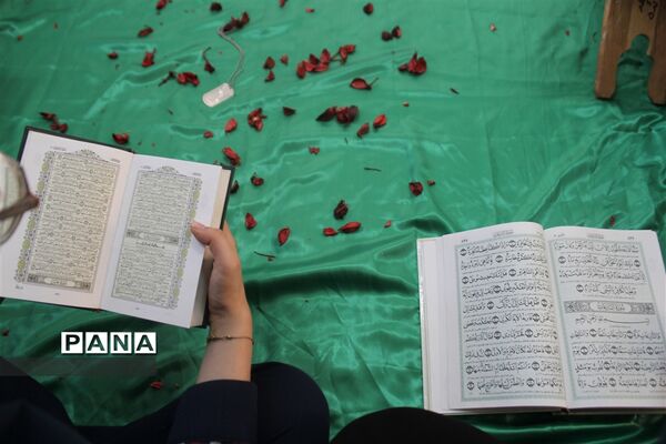برگزاری محفل انس با قرآن در مدارس شهرستان امیدیه