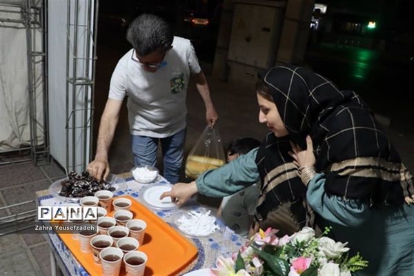 برپایی موکب‌های افطاری توسط مدارس در شیراز