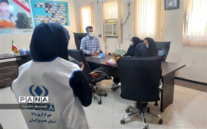 نشست هم اندیشی خبرنگاران پانا در حاجی آباد برگزار شد