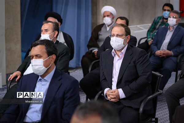 دیدارسران قوا و جمعی از مسئولان و کارگزاران نظام با رهبر انقلاب