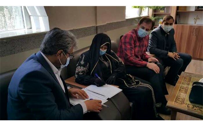 کمک دو میلیارد ریالی فرهنگی پیشکسوت نیشابوری به کلینیک فرهنگیان