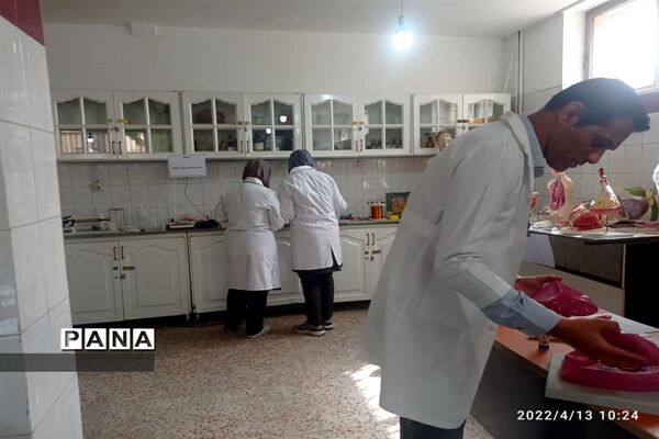 برگزاری آزمون عملی علوم آزمایشگاهی در شهرستان قدس