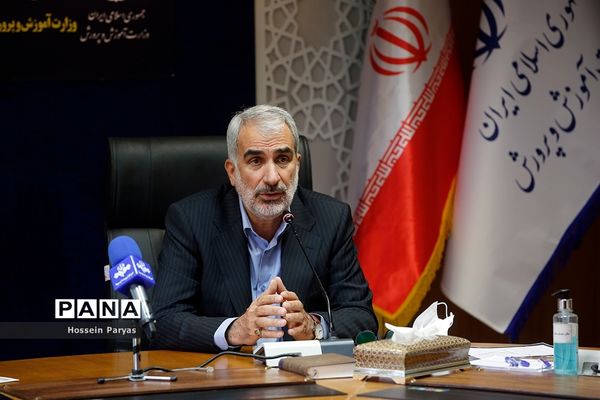 مراسم انعقاد تفاهم‌‍نامه همکاری بین آموزش و پرورش و مناطق آزاد