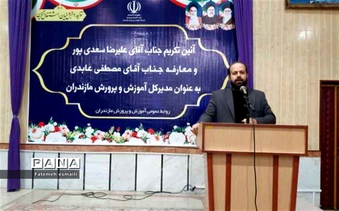معلمان به معنای واقعی در شرایط کرونایی جانفشانی کردند