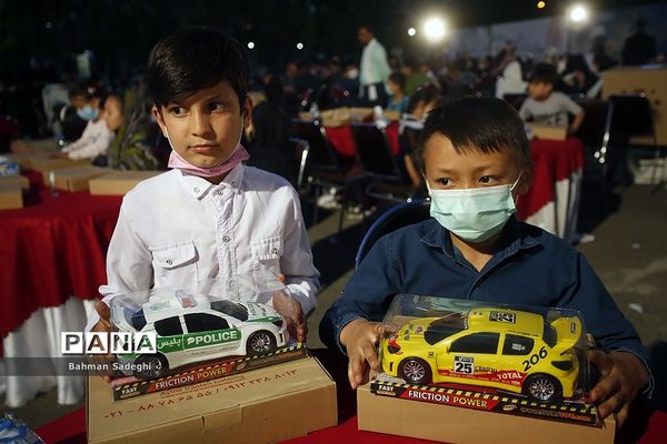 ضیافت افطاری با کودکان شهر