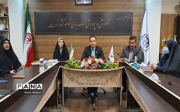 انتظارات ما از آموزش‌های غیرحضوری نمی‌تواند همپا و هم‌سوی آموزش حضوری باشد