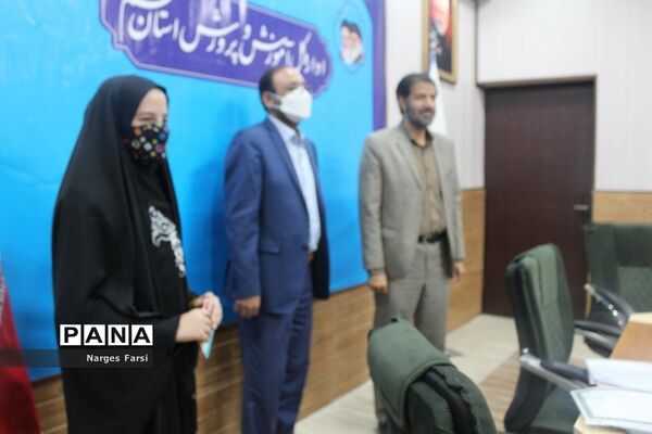 جلسه افتتاحیه  یازدهمین دوره مجلس دانش‌آموزی دختران استان قم