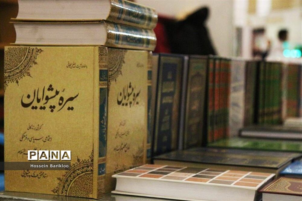 تاکید وزیر ارشاد بر برگزاری نمایشگاه کتاب در مصلی