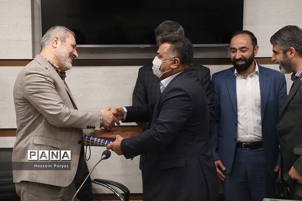 مراسم تکریم و معارفه سرپرست قائم‌مقام معاون وزیر در سازمان دانش‌آموزی