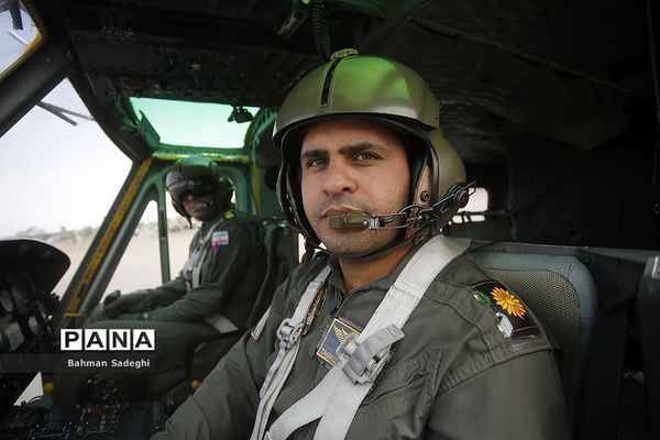 تمرین رژه بالگردی هوانیروز ارتش