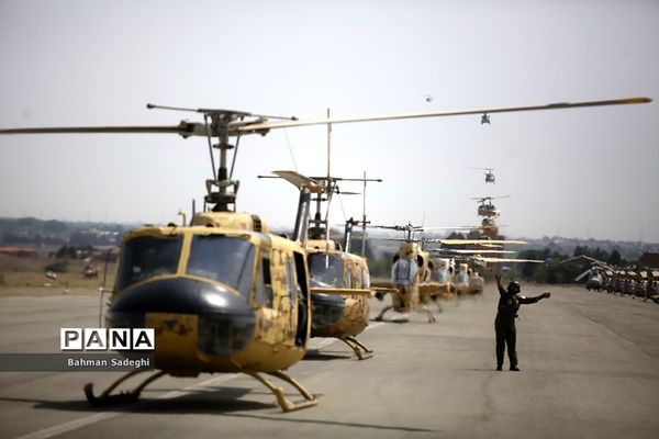 تمرین رژه بالگردی هوانیروز ارتش