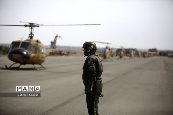 تمرین رژه بالگردی هوانیروز ارتش