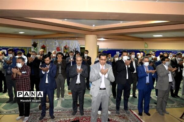 نشست هم‌اندیشی مدیران مدارس ناحیه یک قم