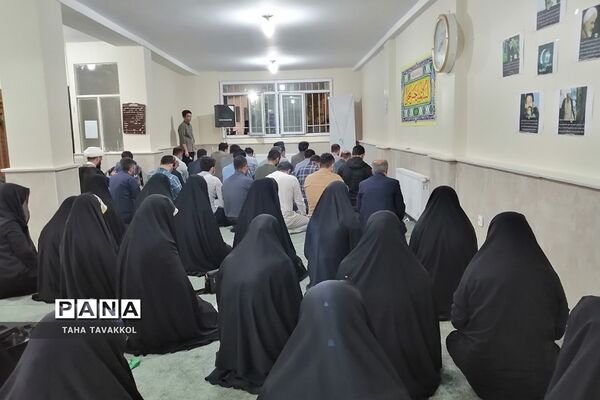 ضیافت افطاری و نشست صمیمی جمعی از اصحاب رسانه با امام جمعه شهرستان پردیس