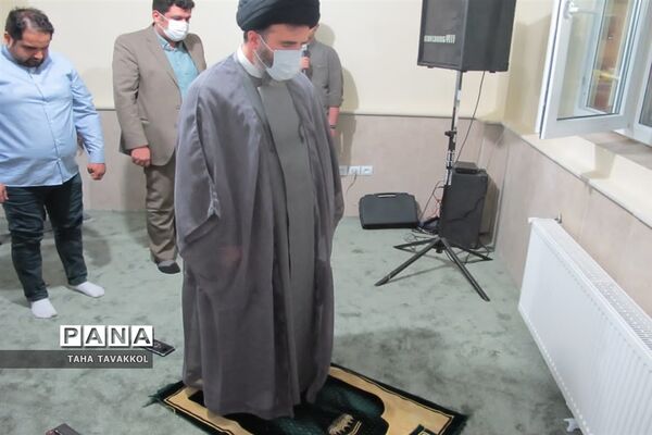 ضیافت افطاری و نشست صمیمی جمعی از اصحاب رسانه با امام جمعه شهرستان پردیس