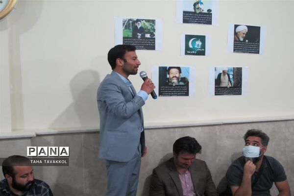 ضیافت افطاری و نشست صمیمی جمعی از اصحاب رسانه با امام جمعه شهرستان پردیس