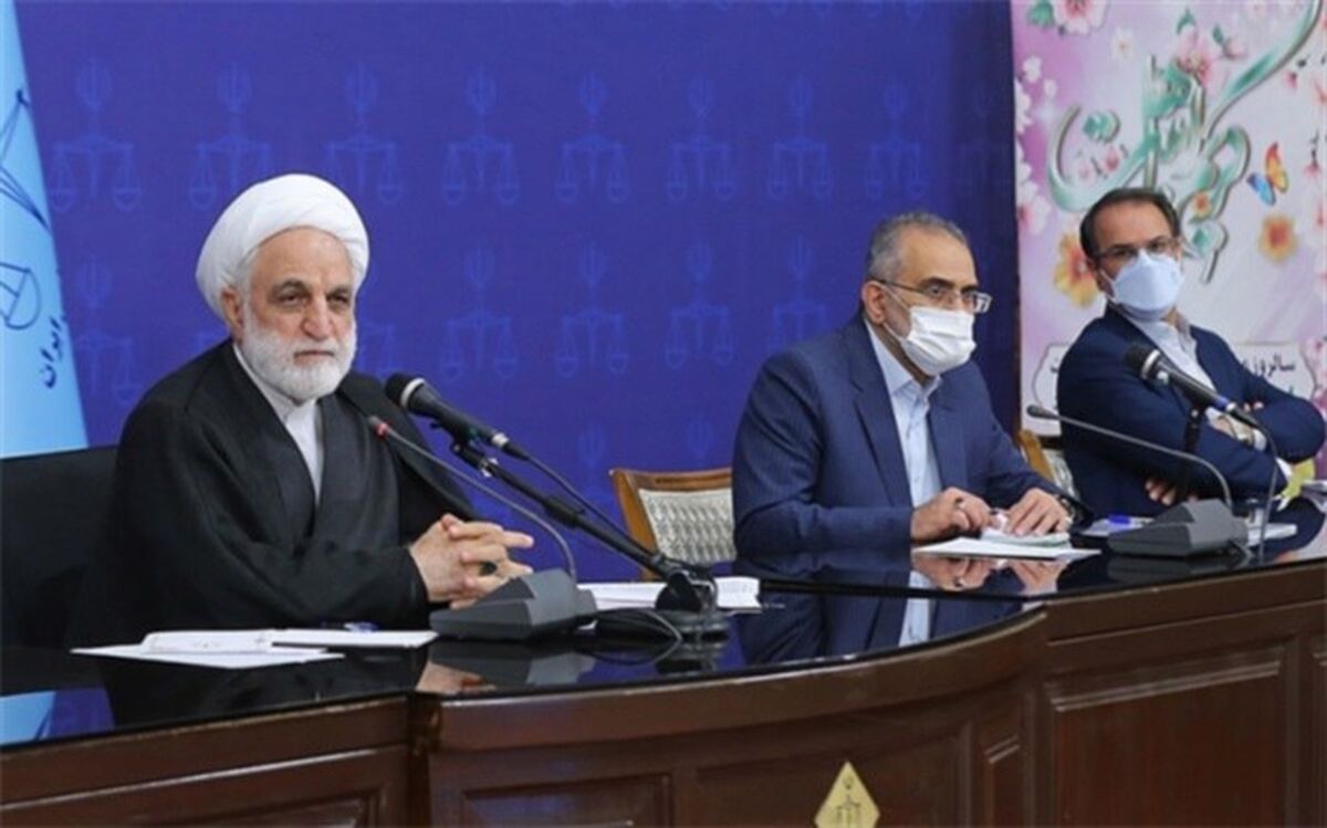 ۱۰ راهکار ارائه شده از سوی رئیس قوه قضاییه به دستگاه‌های حاکمیتی  برای امر قضازدایی