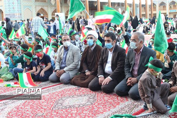 اجتماع بزرگ روزه اولی‌ها و روزه کله‌‍ گنجشکی‌های استان فارس