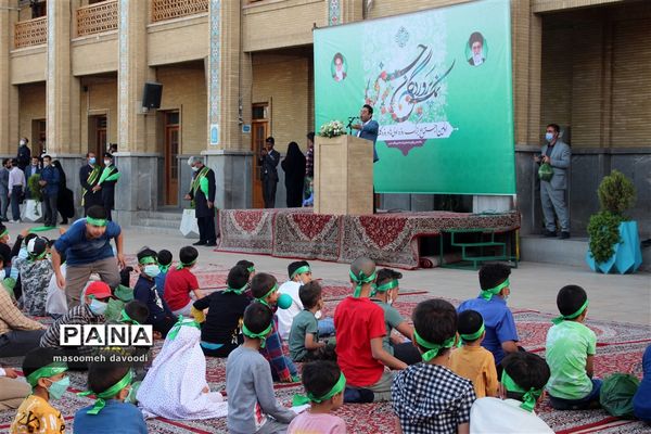 اجتماع بزرگ روزه اولی‌ها و روزه کله‌‍ گنجشکی‌های استان فارس