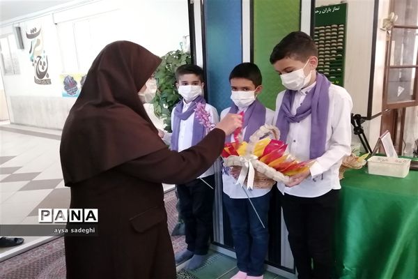 برگزاری جشن میلاد امام حسن مجتبی علیه السلام در آموزش و پرورش ناحیه سه شیراز