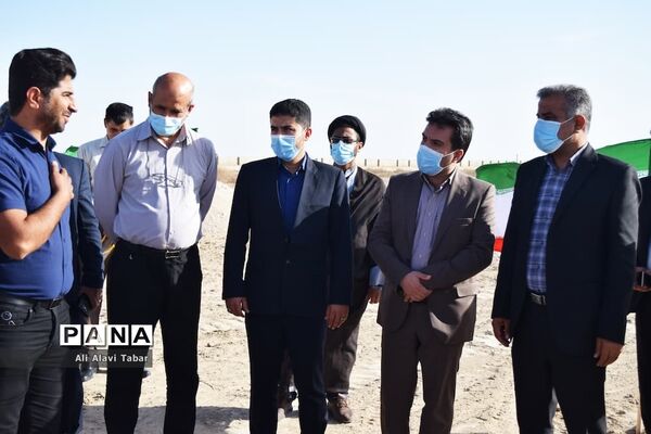 افتتاح و کلنگ‌زنی  4 پروژه  زمین‌مصنوعی مینی‌فوتبال در روستای کره‌بنده  استان بوشهر