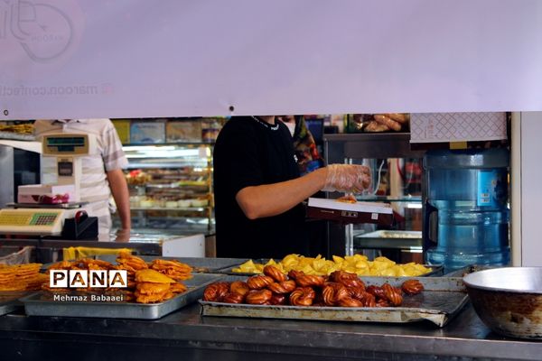 پخت زولبیا و بامیه در ایام ماه رمضان