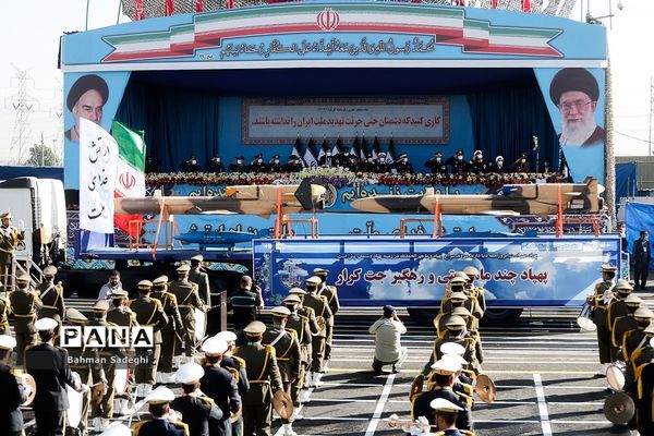 رژه روز ارتش جمهوری اسلامی ایران