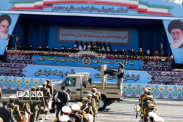 رژه روز ارتش جمهوری اسلامی ایران