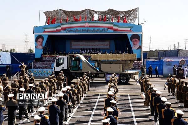 رژه روز ارتش جمهوری اسلامی ایران