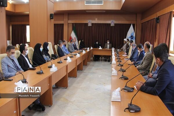 آیین تکریم و معارفه معاون آموزش‌های عمومی و مهارتی دانشگاه آزاد اسلامی واحد اسلامشهر