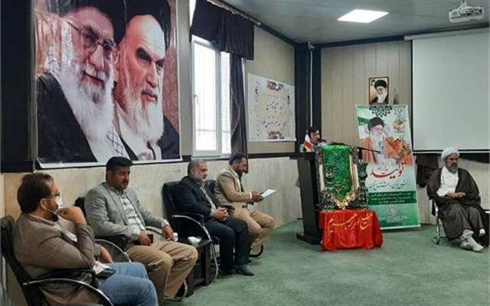 شاعران در عصر فعلی نباید به مسائل جامعه بی‌تفاوت باشند
