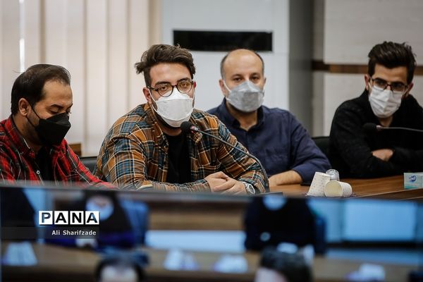 جلسه قائم مقام سازمان دانش‌آموزی با کارکنان