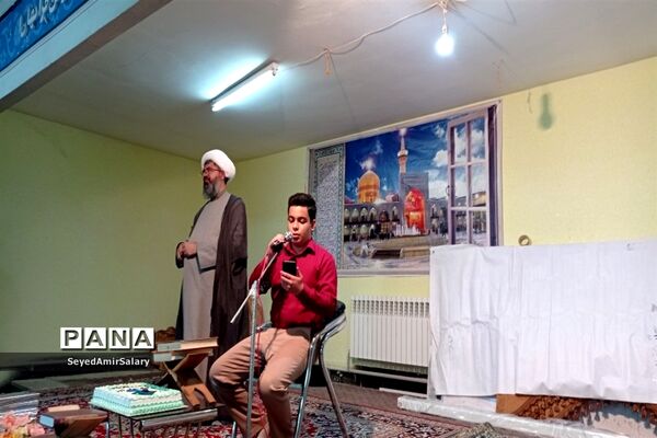 جشن تکلیف دانش‌آموزان دبیرستان پسرانه شاهد امام صادق (ع)کاشمر