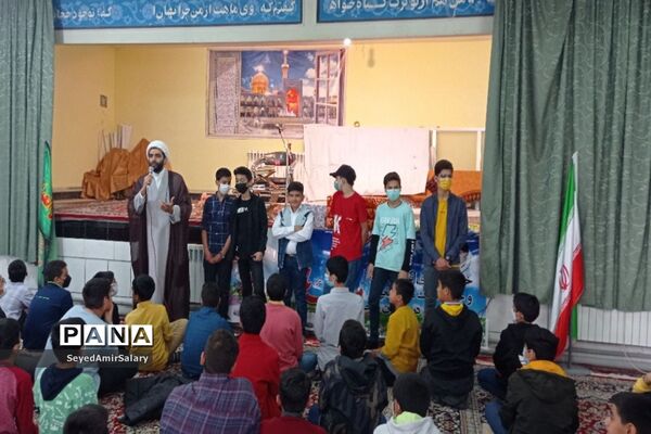 جشن تکلیف دانش‌آموزان دبیرستان پسرانه شاهد امام صادق (ع)کاشمر