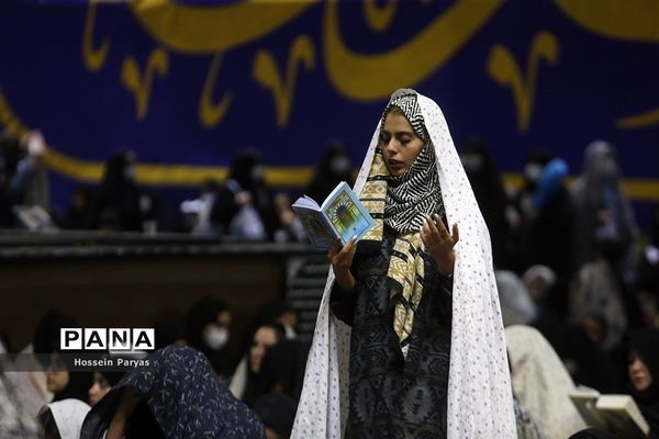 مراسم احیا شب نوزدهم ماه مبارک رمضان در امامزاده صالح (ع)