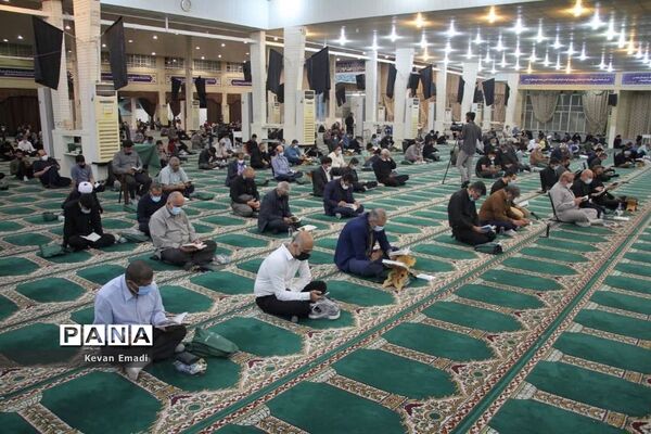 مراسم احیاء شب 19 ماه مبارک رمضان در مصلی بوشهر
