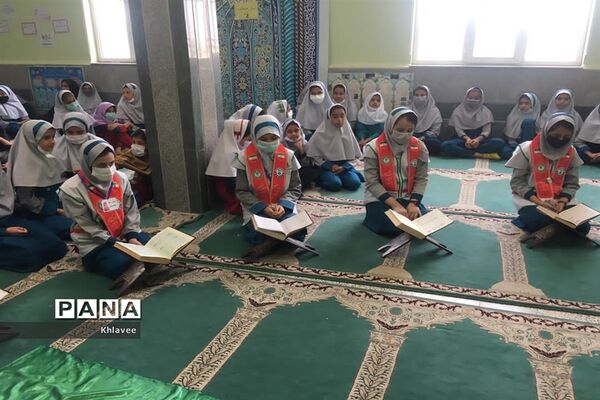 برگزاری محفل انس با قرآن درمدارس شادگان