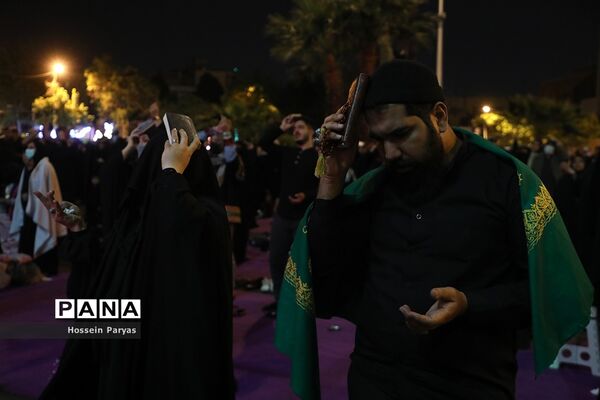 مراسم احیا شب بیست و یکم ماه مبارک رمضان در میدان فلسطین تهران