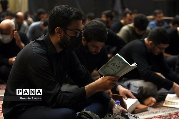 مراسم احیا شب بیست و یکم ماه مبارک رمضان در میدان فلسطین تهران