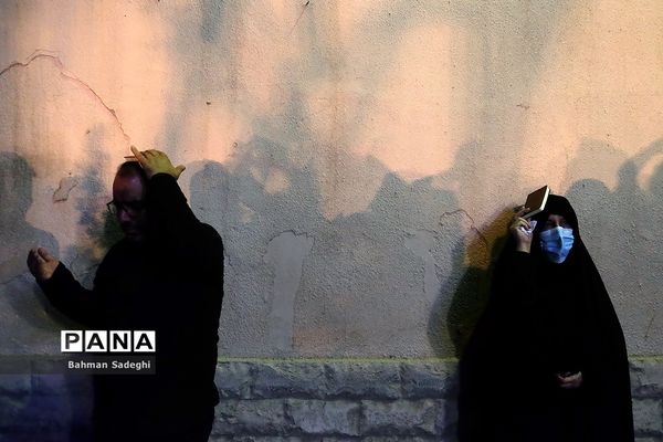 مراسم احیا شب بیست و یکم - خیابان ری